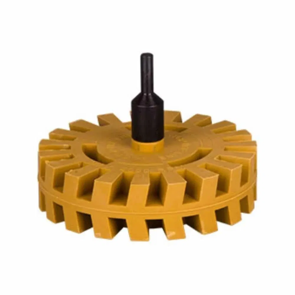 een caramelschijf getand voor het verwijderen van stickerresten